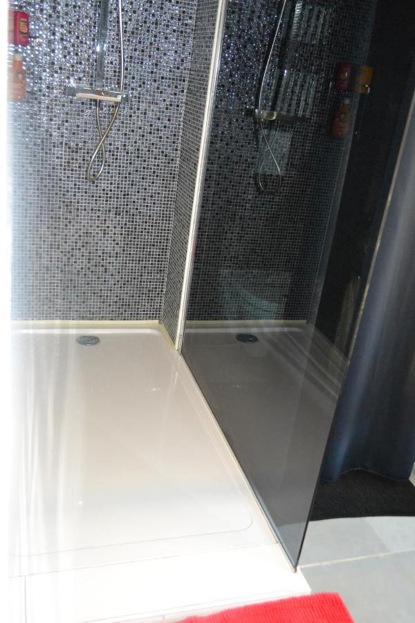 Suite 30 M2 Ideale Pour 2 Personnes Flassans-sur-Issole Buitenkant foto