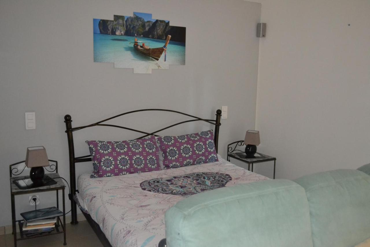 Suite 30 M2 Ideale Pour 2 Personnes Flassans-sur-Issole Buitenkant foto