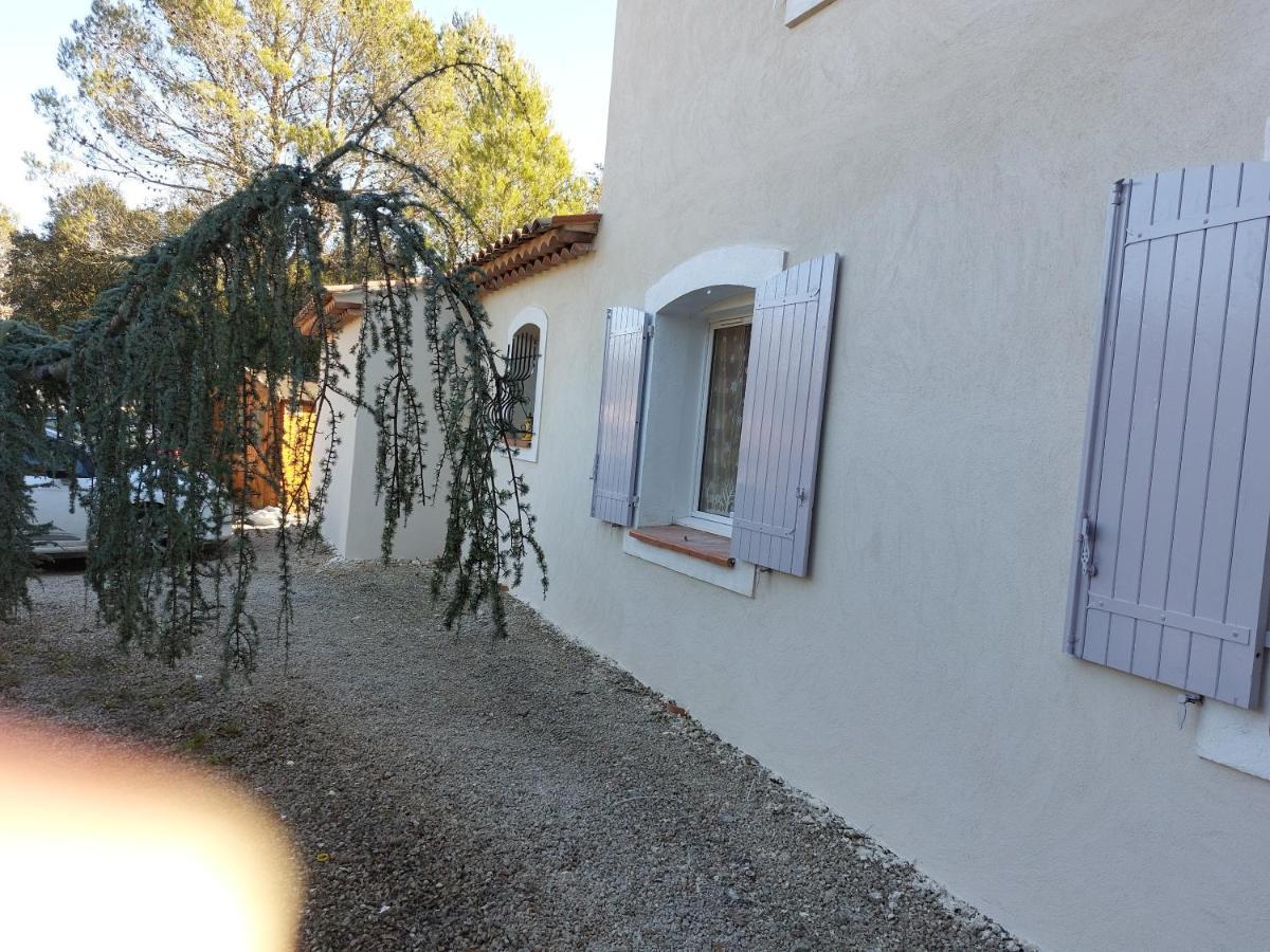 Suite 30 M2 Ideale Pour 2 Personnes Flassans-sur-Issole Buitenkant foto