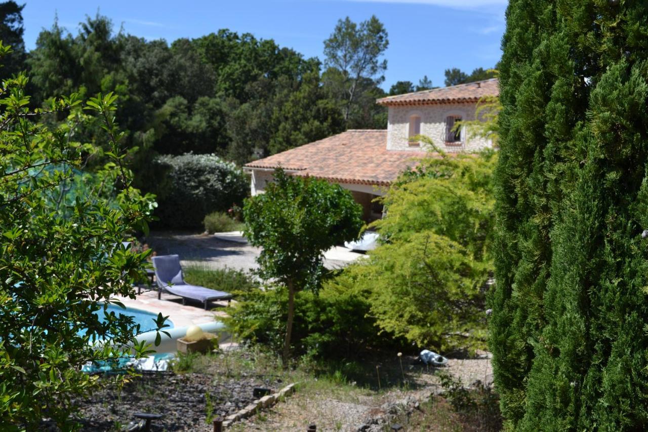 Suite 30 M2 Ideale Pour 2 Personnes Flassans-sur-Issole Buitenkant foto